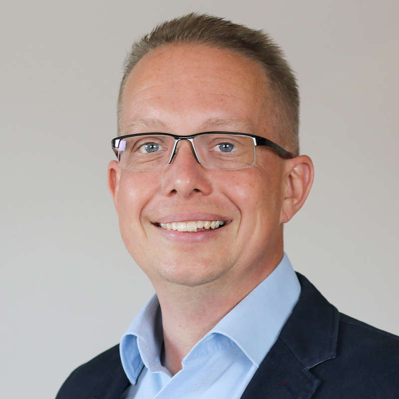  Tobias Grote